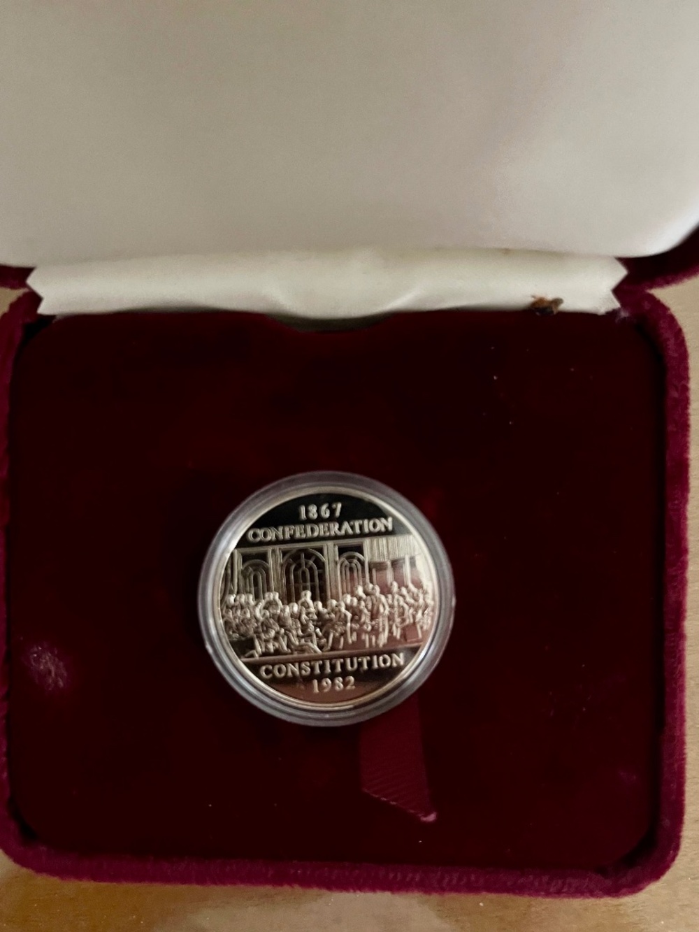 Canadian Commemorative Coin - Canadian Constitution